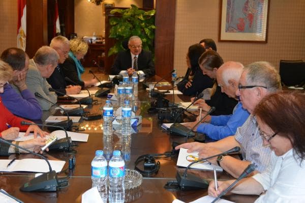 زعزوع يلتقى بوفد صحفي بولندي لاستعراض الأوضاع الحالية للسياحة المصرية
