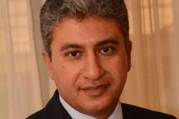 وزارة الطيران المدني تدعم مبادرة المستثمر الإيطالي لتنشيط حركة السياحة إلى شرم الشيخ