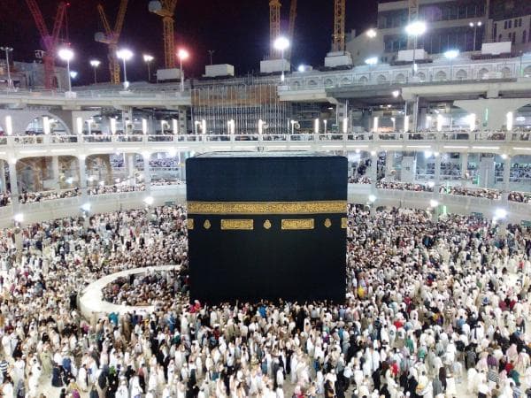 وصول 13 ألف من حجاج السياحة الأراضي المقدسة منذ بداية الموسم