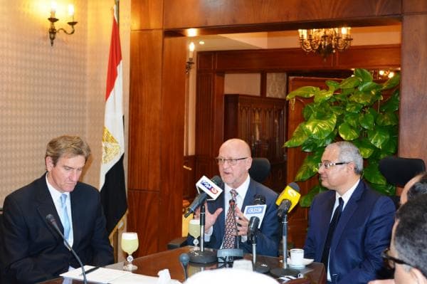 زعزوع ونظيره الجنوب أفريقي: برامج سياحية مشتركة بين القاهرة وكيب تاون وبحث تدشين منظمة للسياحة الأفريقية