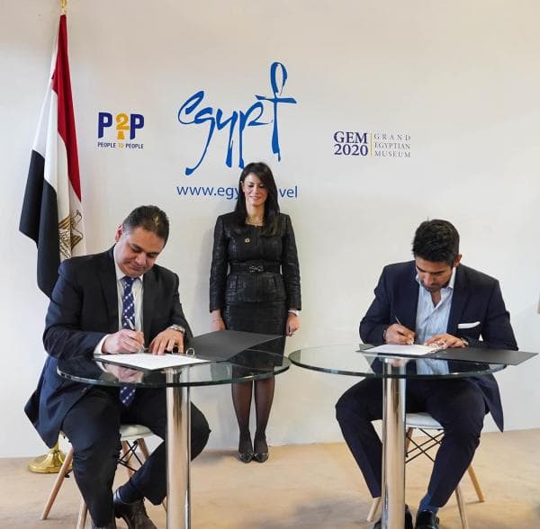السياحة: توقيع بروتوكول مع شركة عالمية للترويج السياحي لمصر على السوشيال ميديا
