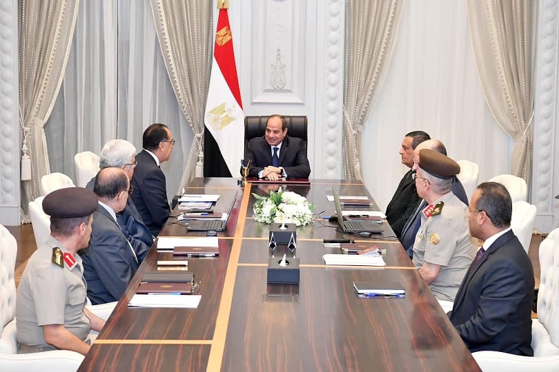 الرئيس السيسي يجتمع لمتابعة خطة تطوير منطقة القاهرة التاريخية والعقبات التي تعترضها