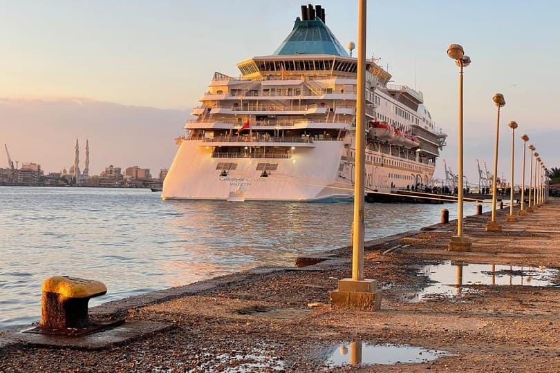 بورسعيد تستقبل السفينتين Celestyal CRYSTAL وVARIETY VOYAGER وعلى متنهما 652 سائحا