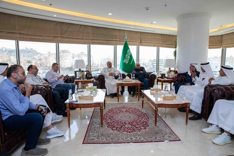 وفد غرفة السياحة يبحث استعدادات المطوفين لخدمات الحجاج المصريين بموسم الحج 1446هـ-2025م