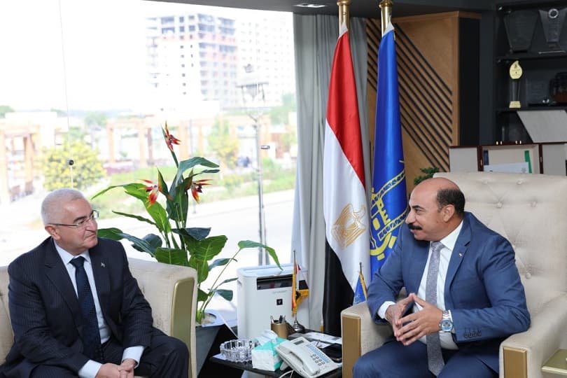 محافظ أسوان: نسعى لتشغيل رحلات الطيران الشارتر المباشرة من مدن أذربيجان
