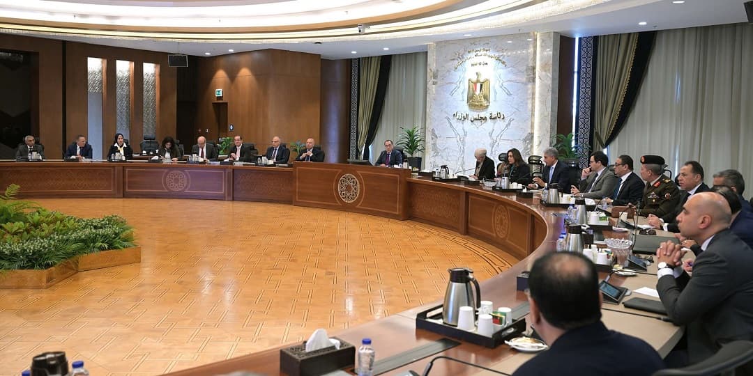 مدبولي يؤكد في اجتماع اللجنة الوزارية للسياحة: تذليل التحديات لدفع الاستثمار والحركة السياحية