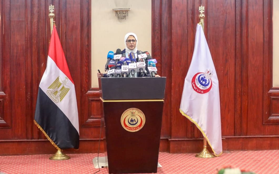 وزيرة الصحة: أولوية تطعيم المسافرين للعمل والعلاج والدراسة وإتاحة اللقاح لأقل من 18 عاما