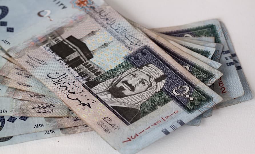 أسعار العملات أمام الجنيه المصري اليوم الثلاثاء 2 مارس 2021.. والريال السعودي يرتفع