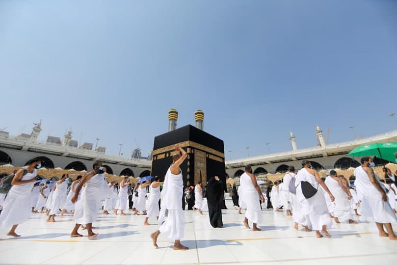 خبراء سعوديون: شهر رمضان يؤسس لعودة نمو اقتصاد الحج والعمرة وانتعاش للفنادق والطيران