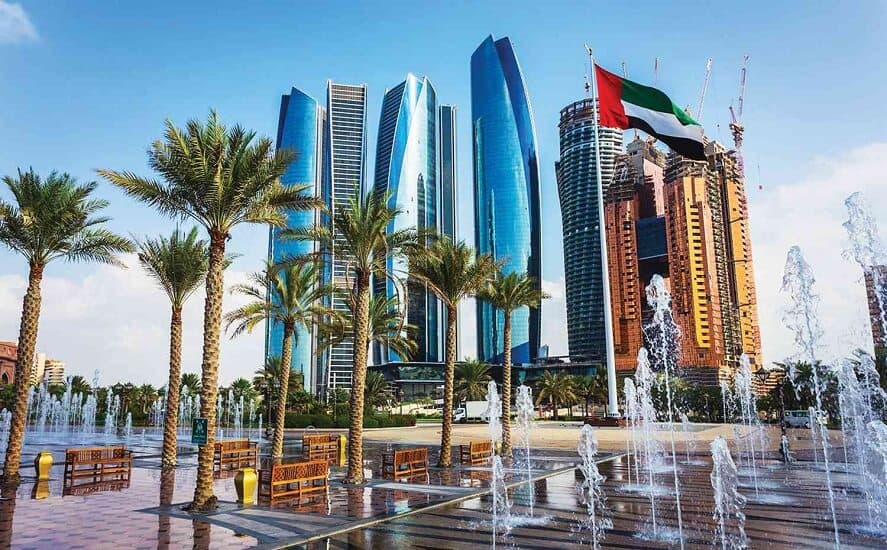 الإمارات تعلق دخول القادمين من 7 دول بينها جنوب أفريقيا بدءا من 29 نوفمبر