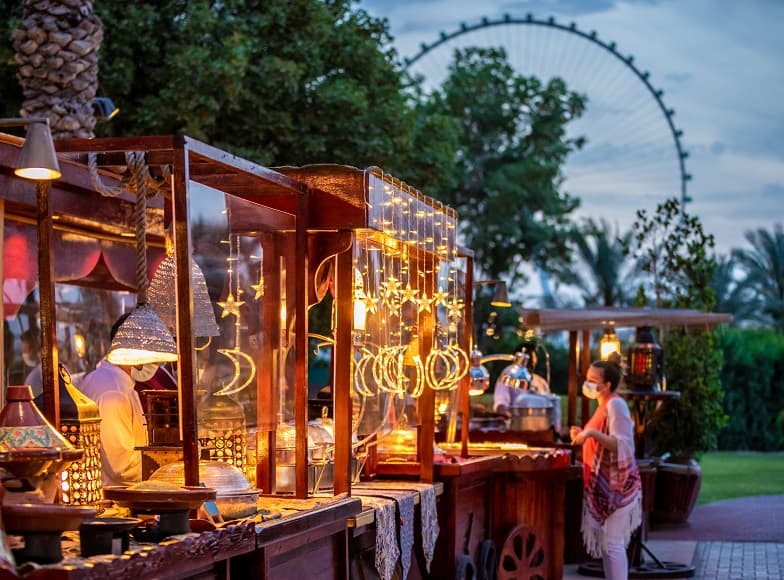 حملة "رمضان في دبي" تنعش حركة البيع بمراكز التسوق للزوار والمقيمين