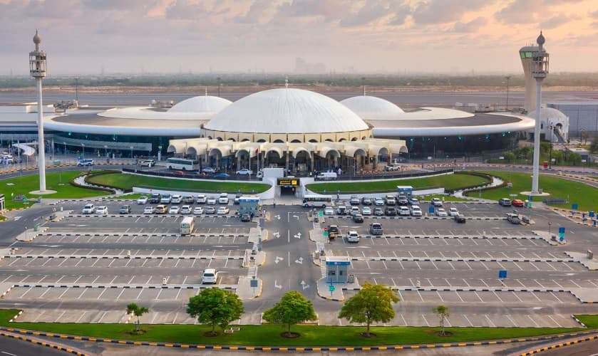 مطار الشارقة بالإمارات يستعد لاستقبال 500 ألف مسافر خلال إجازة عيد الفطر