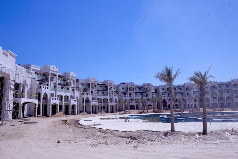 مدبولي يتفقد مشروعين سياحيين جديدين في شرم الشيخ.. يضيفان 1398 غرفة فندقية جديدة