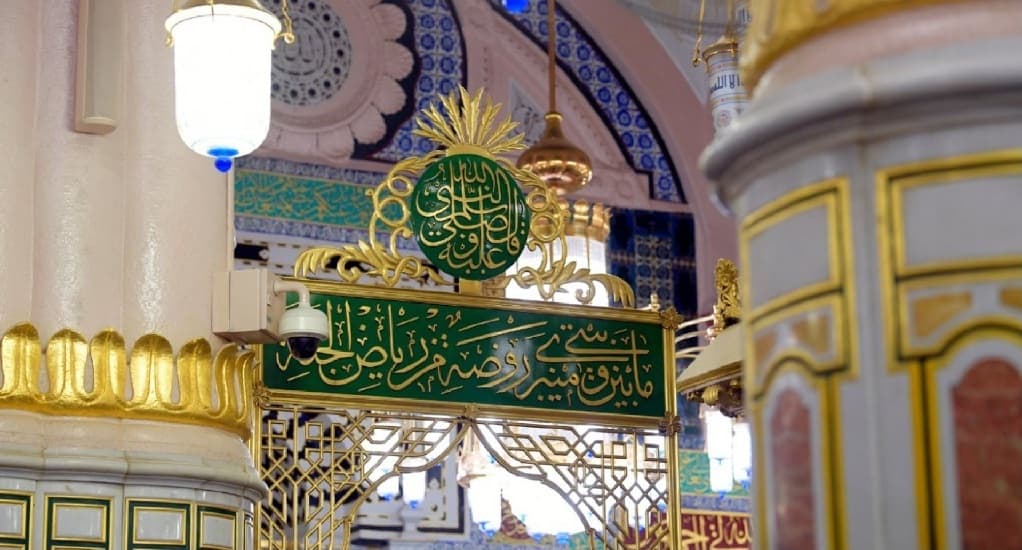وصول أول فوج من معتمري الخارج إلى الروضة الشريفة بالمسجد النبوي (صور)