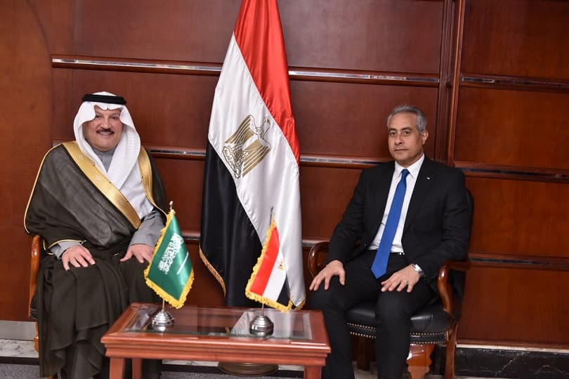 "القوى العاملة" تبحث مع السعودية تنظيم إمدادها بالعمالة المصرية خلال موسمي الحج والعمرة