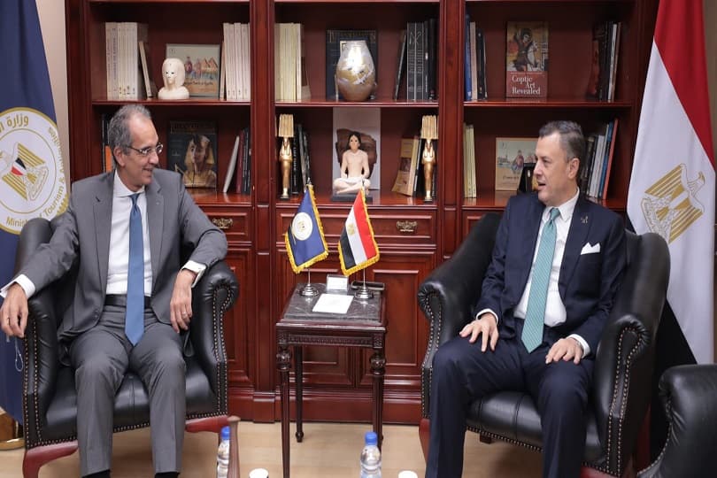 بدء المرحلة الثانية لرفع سرعة الإنترنت بالفنادق في أول أكتوبر.. تشمل الغردقة ومرسى علم