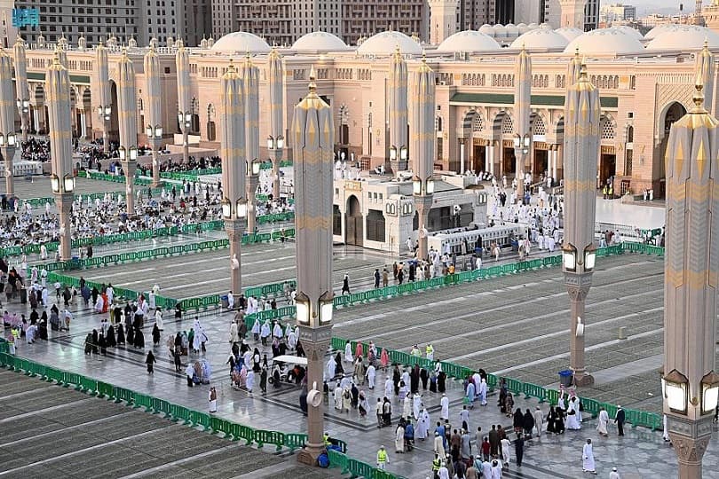 "الحج" السعودية: شركات العمرة ملزمة بإصدار تصاريح العمرة والصلاة في الروضة للمعتمرين