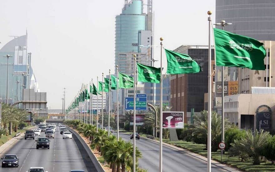 "الخارجية" السعودية: تأشيرة المرور للزيارة مجانا ومدتها 4 أيام وصلاحيتها 3 شهور (التفاصيل)
