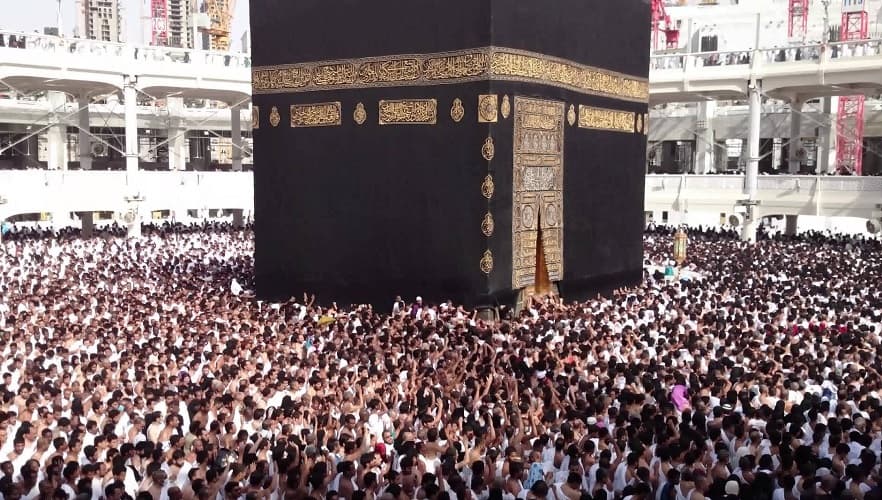 "الحج والعمرة" السعودية تدعو للصلاة في مساجد مكة لتخفيف الزحام بالحرم خلال رمضان