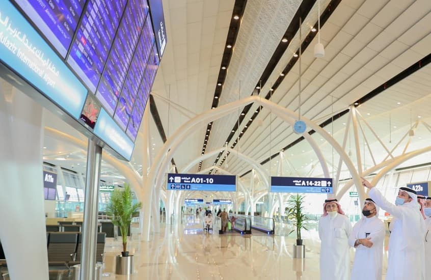 مطار الملك عبد العزيز بجدة يسجل 42.7 مليون مسافر خلال عام 2023 بزيادة 36%