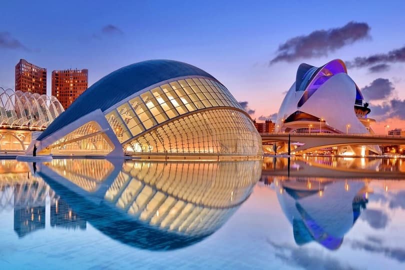 إسبانيا تستقبل 9.1 مليون مسافر عبر مطاراتها الدولية في يونيو 2023 بزيادة 10% عن 2022