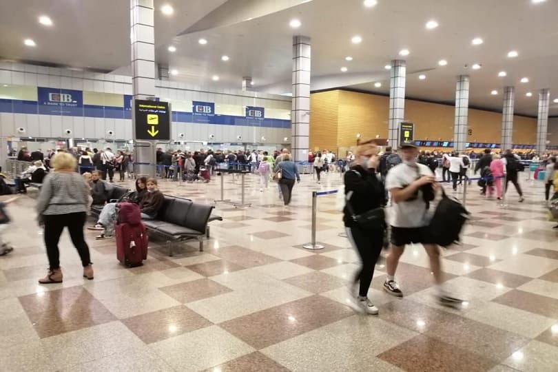 حركة الطيران تعود إلى طبيعتها بمطار الغردقة الدولي بعد تأثرها بالعاصفة الثلجية