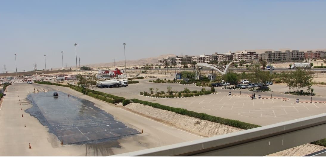 لجنة النقل باتحاد الغرف السياحية تبحث تطوير مركز القيادة الآمنة وزيادة التعاقدات الدولية