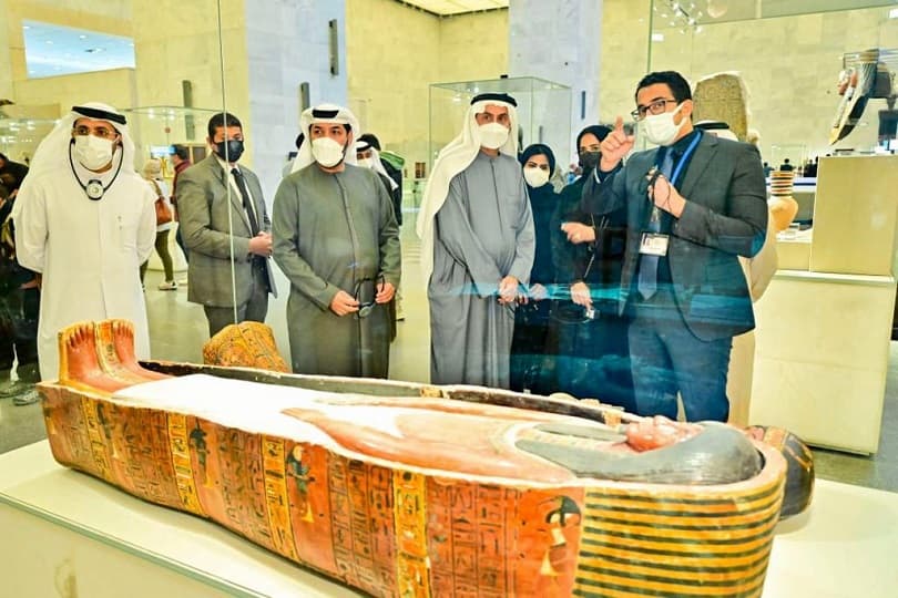 المتحف القومي للحضارة المصرية يستقبل وفد من أعضاء البرلمان الإماراتي
