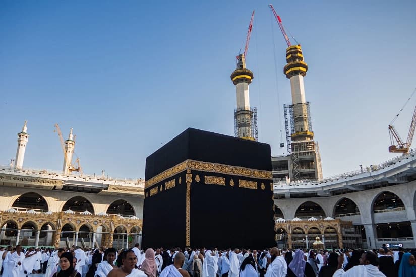 السعودية تعلن تحديثات اللائحة التنظيمية لتأشيرات العمل المؤقت.. شاملة خدمات الحج والعمرة