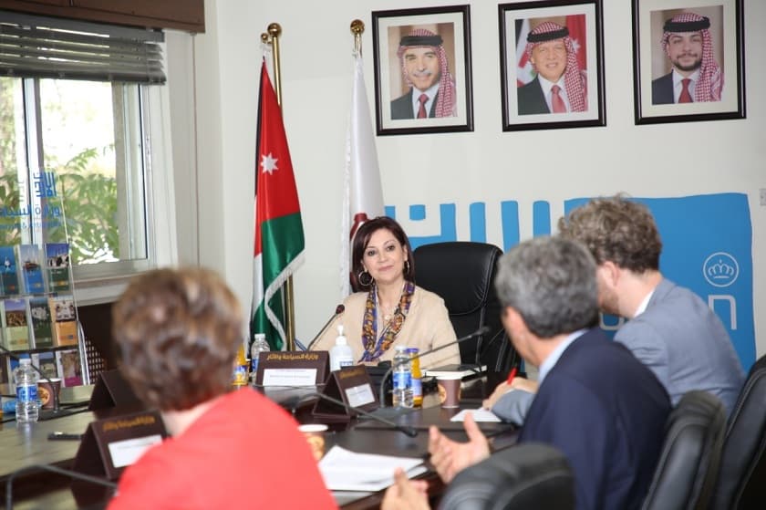 وزيرة السياحة الأردنية توضح للسفراء العرب والأجانب آلية تصنيف الدول لفتح المطارات معها