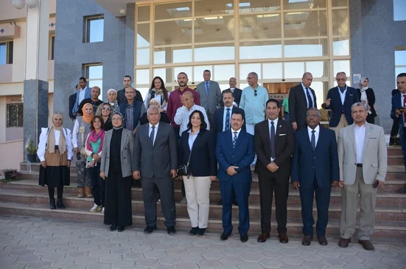الوادي الجديد تنظم مؤتمرا لتسويق السياحة العلاجية.. ودراسة إنشاء فندق بيئي ببئر جناح