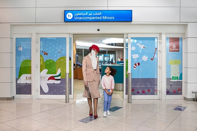 طيران الإمارات: 120 ألف طفل يستفيدون من خدمة "المسافرون الصغار دون مرافق" خلال 5 سنوات