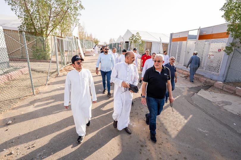 وفد غرفة الشركات يتفقد أماكن حجاج السياحة في المشاعر وبحث تجهيز المخيمات مع الطوافة السعودية