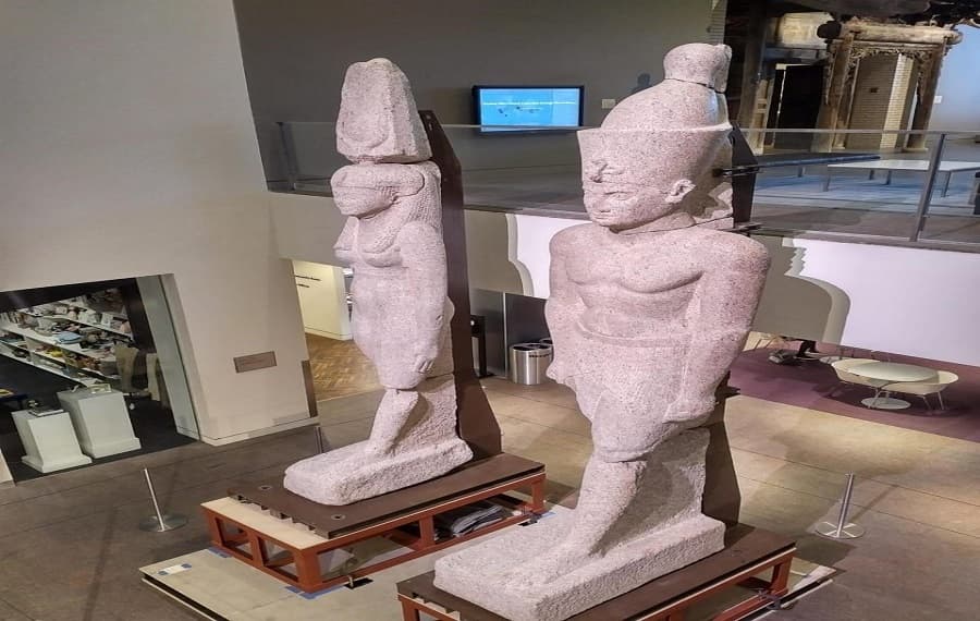 عودة تمثالين ملكيين إلى مصر من أمريكا لعرضهما بالمتحف المصري الكبير