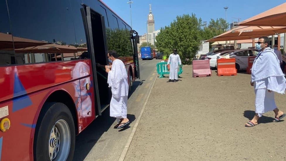 نقابة السيارات بمكة تجهز 1600 حافلة لخدمة الحجاج وفق الإجراءات الصحية