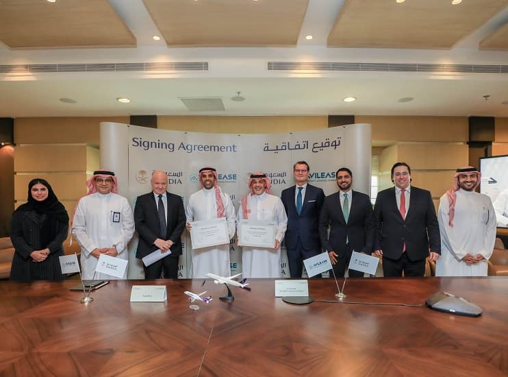 "الخطوط السعودية" و"AviLease" توقعان اتفاقية تأجير 20 طائرة إيرباص A320neo لصالح "أديل"