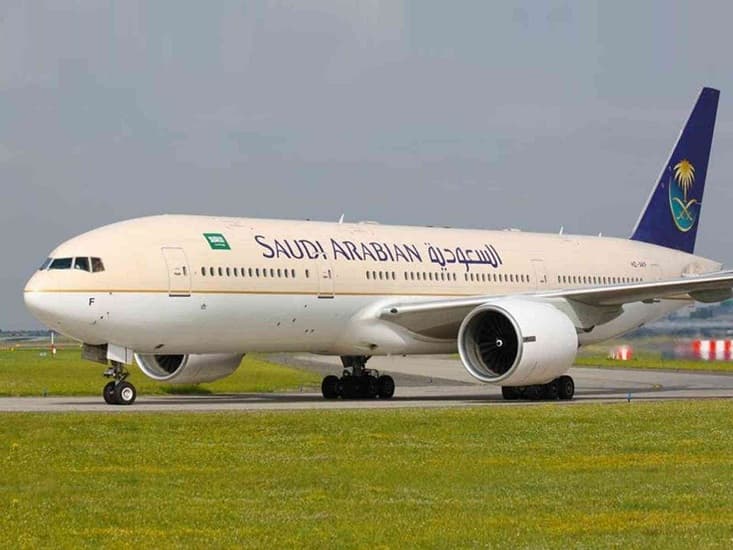 الخطوط السعودية تعلن تسهيلات وإعفاءات تعديل حجوزات تذاكر الرحلات الدولية واستردادها