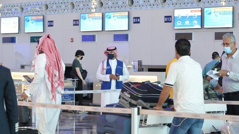 السعودية تسمح بسفر بعض مواطنيها إلى الخارج بدءا من 15 سبتمبر الجاري وفقا لشروط