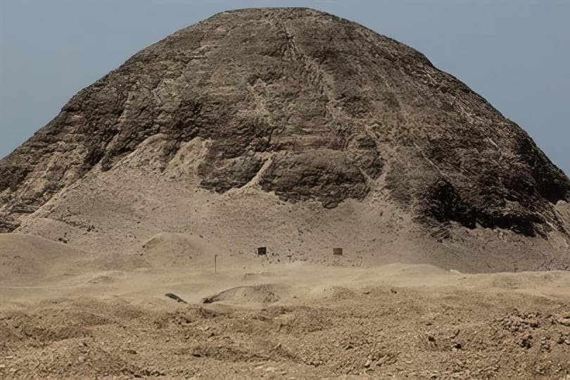 محافظ الفيوم يتابع مشروع ترميم وتطوير منطقة هرم هوارة.. تفاصيل