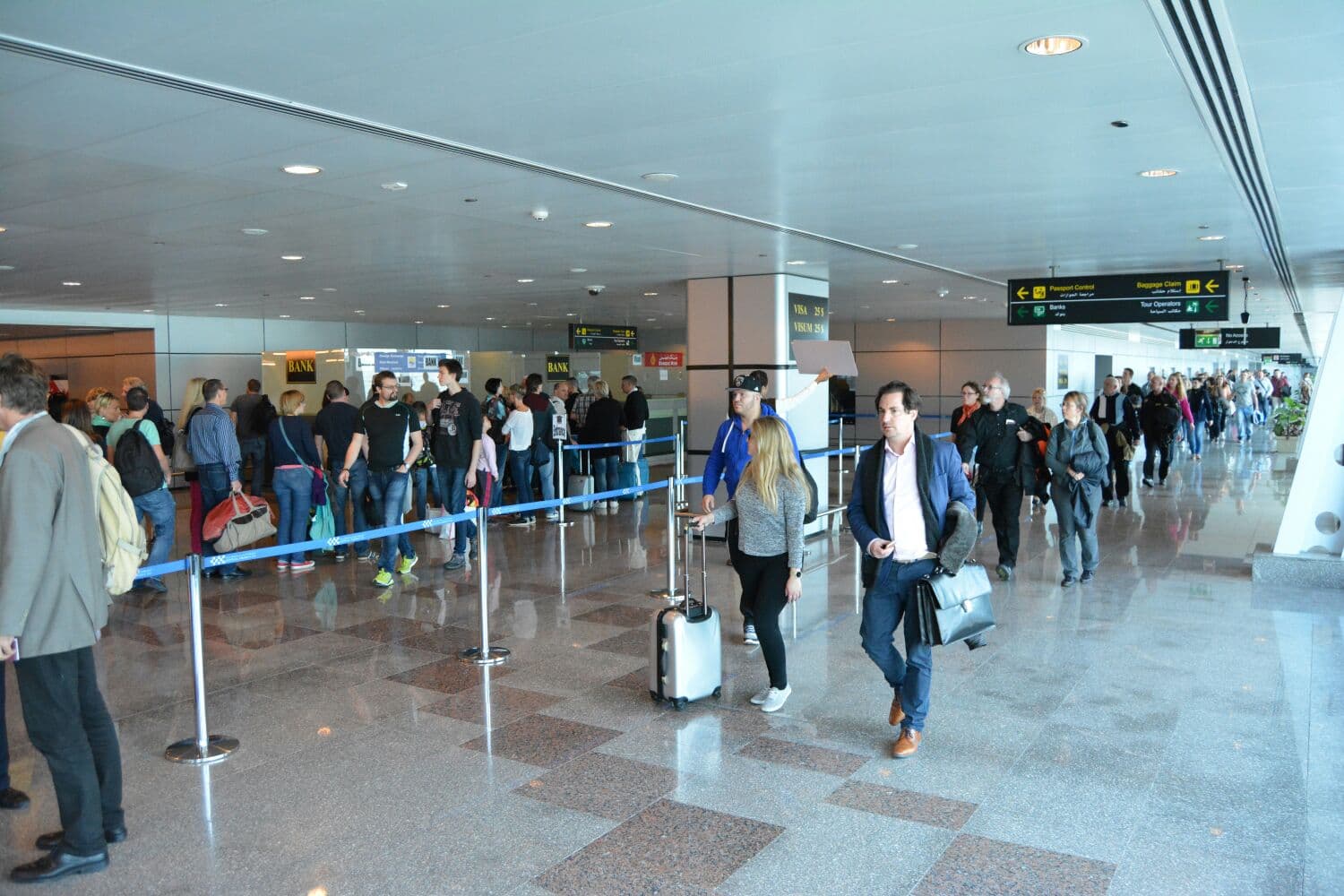 رئيس المصرية للمطارات: رحلات الطيران الداخلية مستمرة ونستقبل الشارتر خالي لعودة السائحين