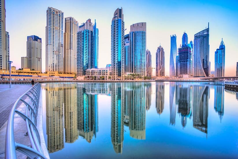 دبي تعدل شروط السفر عبر المنافذ البحرية والبرية والمطار بدءا من 31 يناير