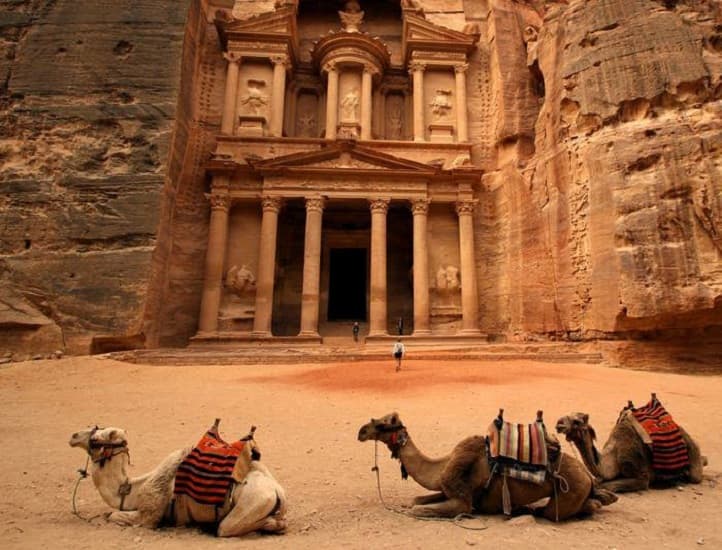 "السياحة" الأردنية تعلن ضوابط إعادة فتح أنشطة القطاع السياحي بداية يونيو المقبل