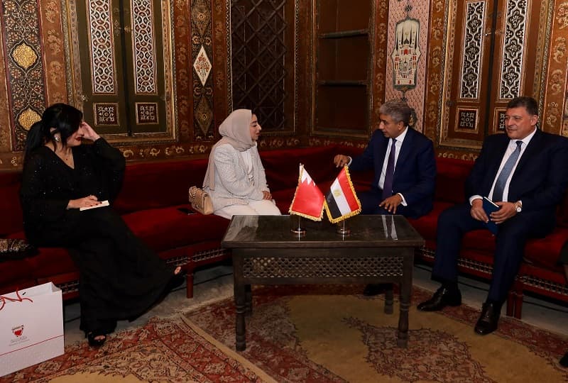 مصر والبحرين تبحثان تفعيل الترويج السياحي المشترك في الأسواق السياحية المستهدفة