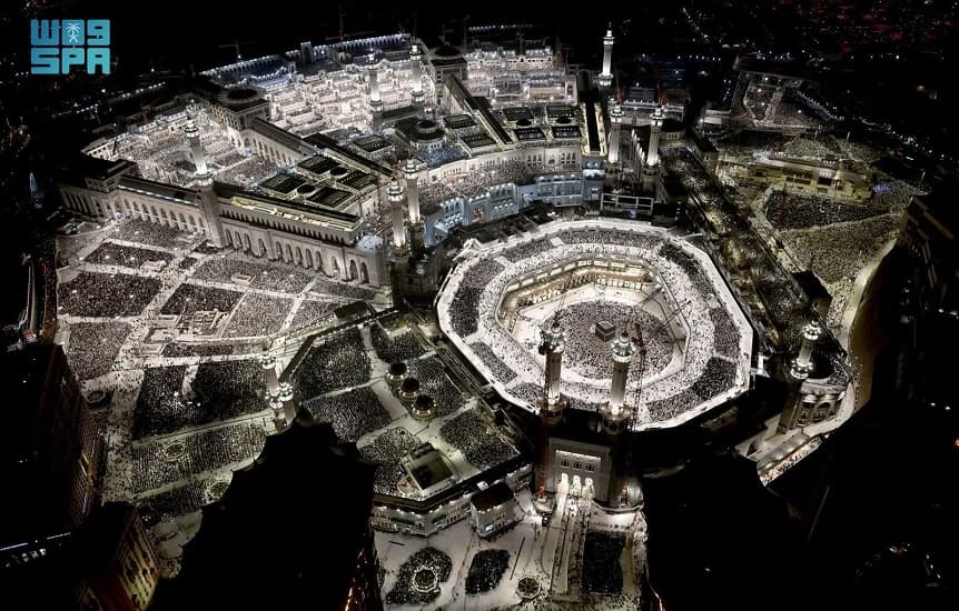المسجد الحرام بمكة المكرمة يستقبل 2.5 مليون مصلي خلال ليلة الـ29 من رمضان 1445هـ