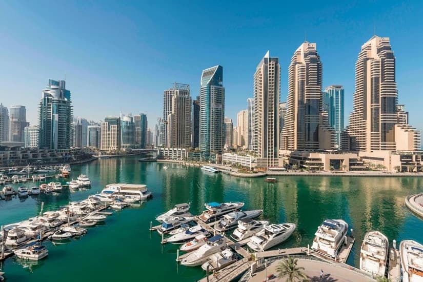 فنادق الإمارات سجلت 7.2 مليون نزيل خلال الربع الأول 2023 بزيادة 18% والإيرادات 12.2 مليار درهم