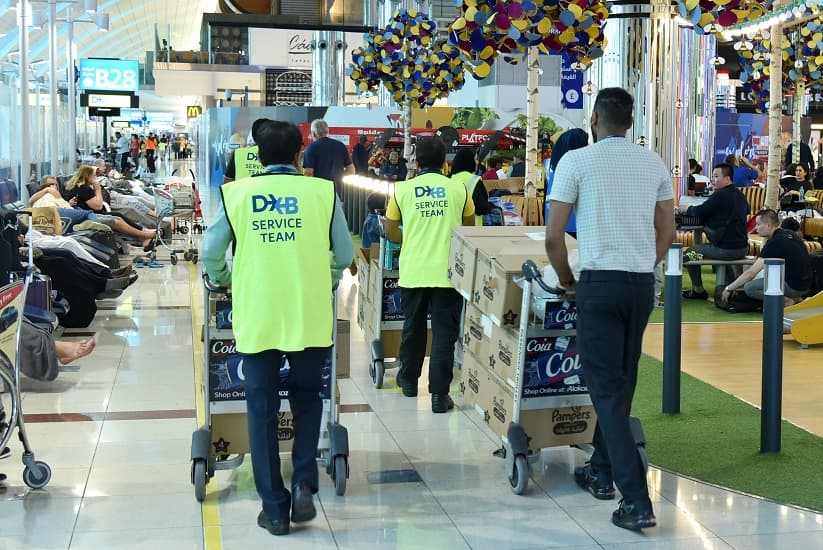 مطارات دبي: إلغاء 13 رحلة وتحويل مسار 5 آخرين بسبب الأحوال الجوية