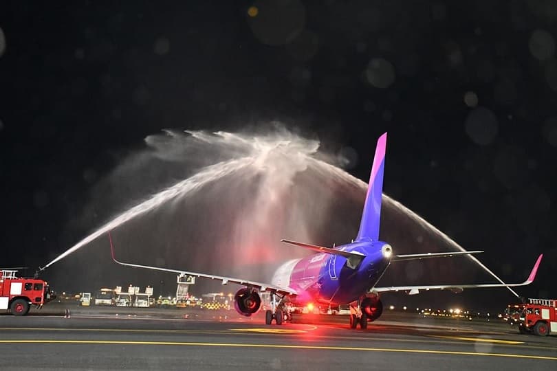 مطار شرم الشيخ يستقبل أولى رحلات Wizz Air uk قادمة من لوتن وعلى متنها 227 راكبا