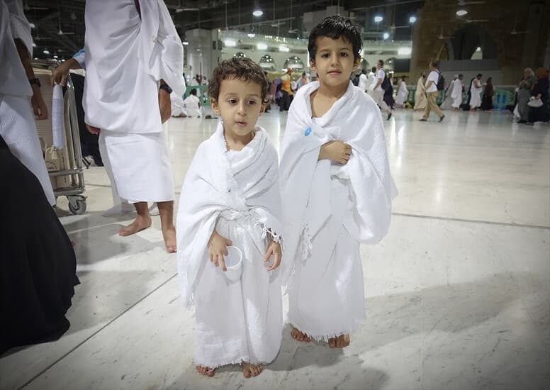 "الحج" السعودية: 5 سنوات الحد الأدني للفئات العمرية لإصدار تصاريح العمرة والصلاة