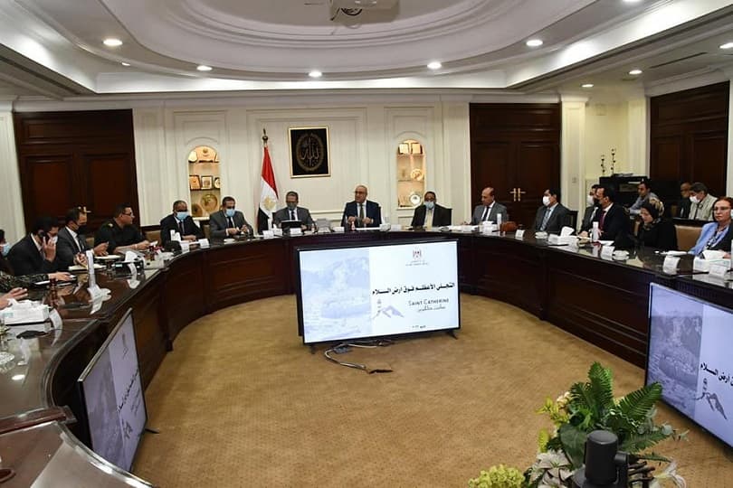 "الإسكان" و"السياحة" توجهان بتشكيل مجموعة عمل لإعداد تصور لإدارة التنمية بسانت كاترين