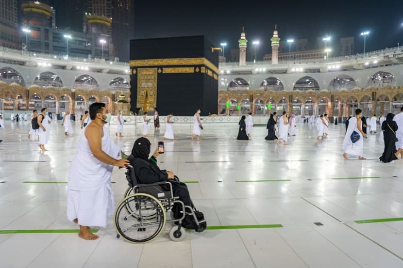 1000 معتمر يصلون إلى بيت الله الحرام لأداء مناسك العمرة